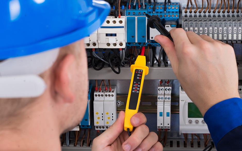 taux horaire électricien Fourqueux